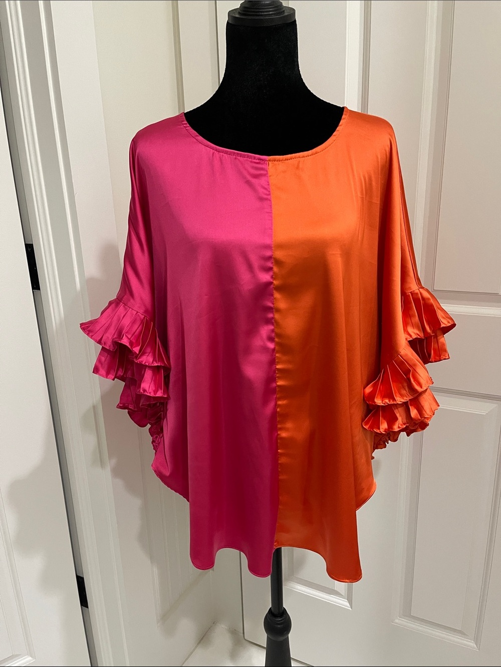 Colorblock Fushia/Orange Ruffle Sleeve Blouse - Pink & Orange Size M/L